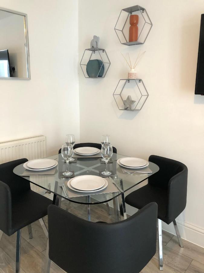 Highfield House - 1 Bed-Sleeps 2-Tjs20Hh Apartment Ilfracombe Luaran gambar
